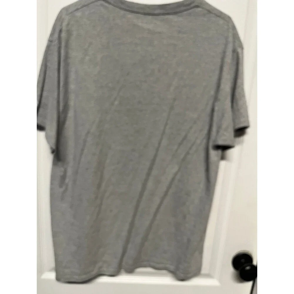 Vintage Champion Embroidered Logo T-Shirt Gray Short Sleeve Tee Size Large - Picture 5 of 5